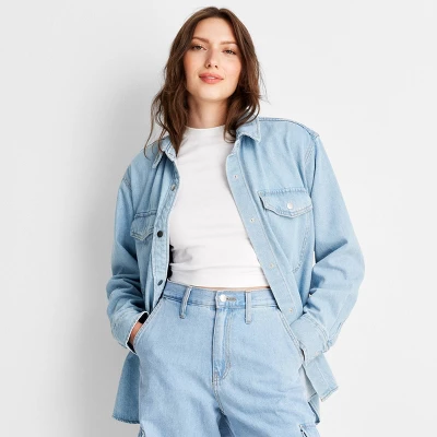 Women's Oversized Long Sleeve Collared Button-Down Denim Shirt - Universal Thread™ Light Wash - Image 3