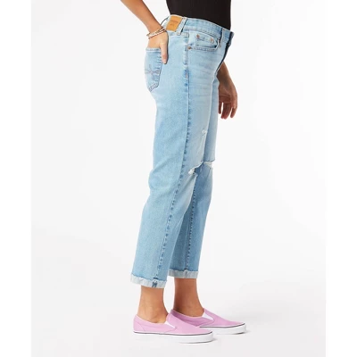 DENIZEN® From Levi's® Women's Mid-Rise Cropped Boyfriend Jeans
